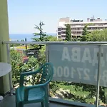 Апартамент Иван