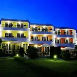 Stayinn Rainbow Houses Beachfront By Asteri Hotels