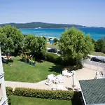 Hotel Perla Beach Luxury