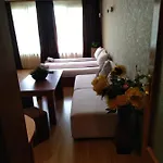 Тристаен Апартамент Поморие