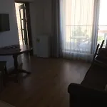 Villa Milagro Apartments