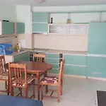 Апартамент Стефи