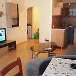 Елит 1