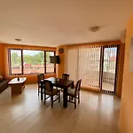 Cozy Apartment In The Center Of Primorsko