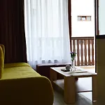 Aquamarine Apartments