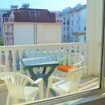 Bratanov Bravo 5 Apartment