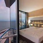 S B Sea View Rooms