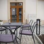 Downtown Hotel And B&B