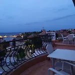 Семеен Хотел Денз