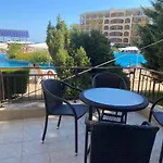 Midia Grand Resort, Terrassen Paradies Apartment