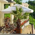 Luxury Versailles Apartments Center Opera
