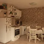 Апартамент Морско Бижу