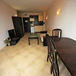 Sunset Beach - Menada Apartments