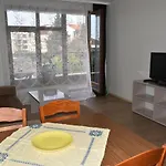 Apartcomplex Rich 3