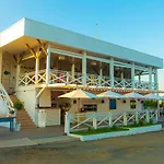 Flores Garden Sea View Apartment With Balcony