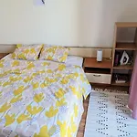 Friendly Sea Apartment In Sinemorets