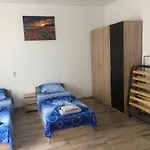 Апартамент В Центъра На Града На Десет Минути От Плажа.