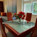 Sunrise Arena Apartment By Hsm