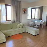 Obzor Sunny Holiday Apartament