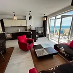 Modern Beachfront Apartment With Pool