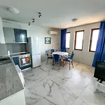 Sozopol Apartment With Sea View