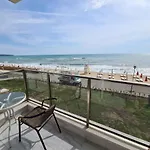 Gold Beach Apart Obzor