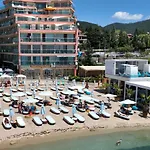 Beachfront Apartments By Marty'S