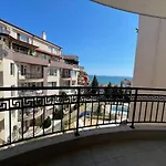 Cozy 1Bd Apartment With A Lovely Sea View By Flat Mаnаger