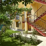 Yalta Complex