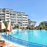Menada Apartments In Emerald Beach