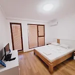 Fenix Apart Complex
