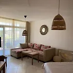 Studio 31 South Pearl Homes