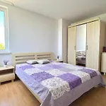 Bratanov Holiday Apartments