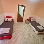 При Тони