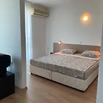 Апартамент В Сарафово