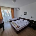 Стаи За Гости Мистрал