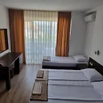 Стаи За Гости Мистрал