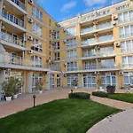 Cozy Apartment Flores 2 Bedrooms