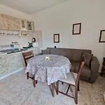Zoya Apartment