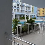 Sunny Dream Family Apartments