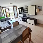 30 Meter Vom Strand Schoenes Appartement In Einer Geschlossenen Anlage
