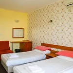 Family Hotel Deykin