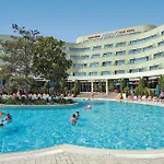 Jeravi Club Hotel