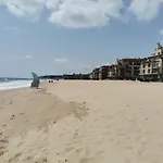 Апартамент В Обзор Бийч Резорт На Първа Линия С Директен Достъп До Плажа!