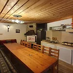 Penthouse Apartments Perla, Vasiliko
