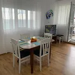 Sea Sunshine Apartment