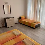 Safo Apartments And Rooms