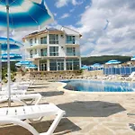 Nushev Hotel