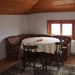 Keni Guest House