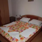 Keni Guest House